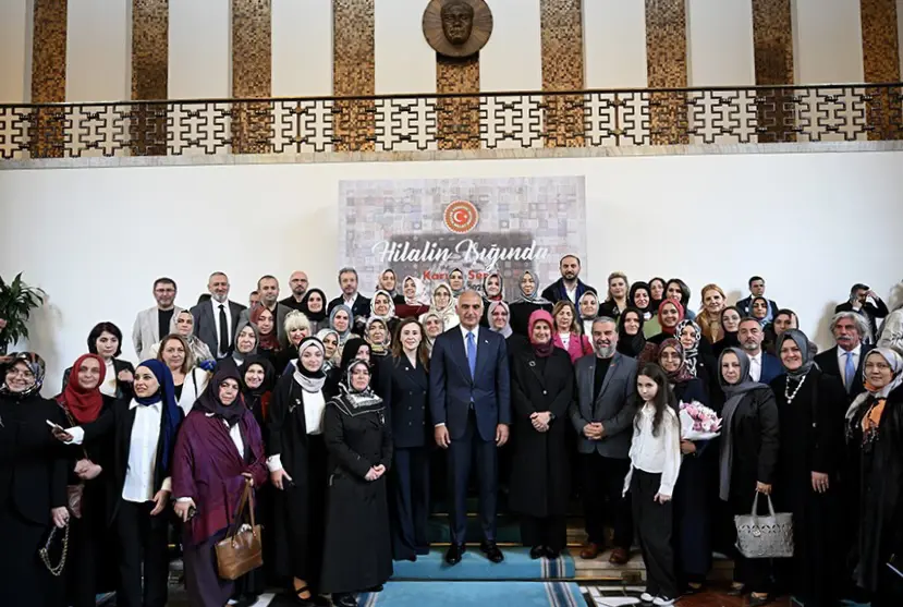 Milletin Meclisinde “Hilalin Işığında” Sanat Sergisi Açıldı